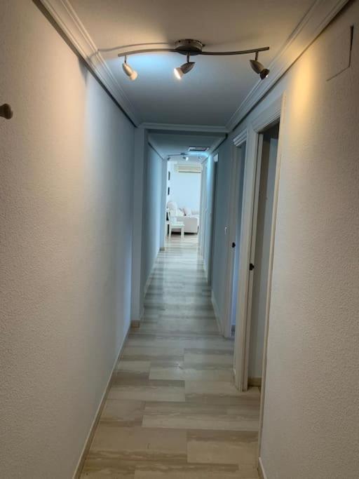 פואנגירולה Apartamento Carvajal 50 M Playa מראה חיצוני תמונה