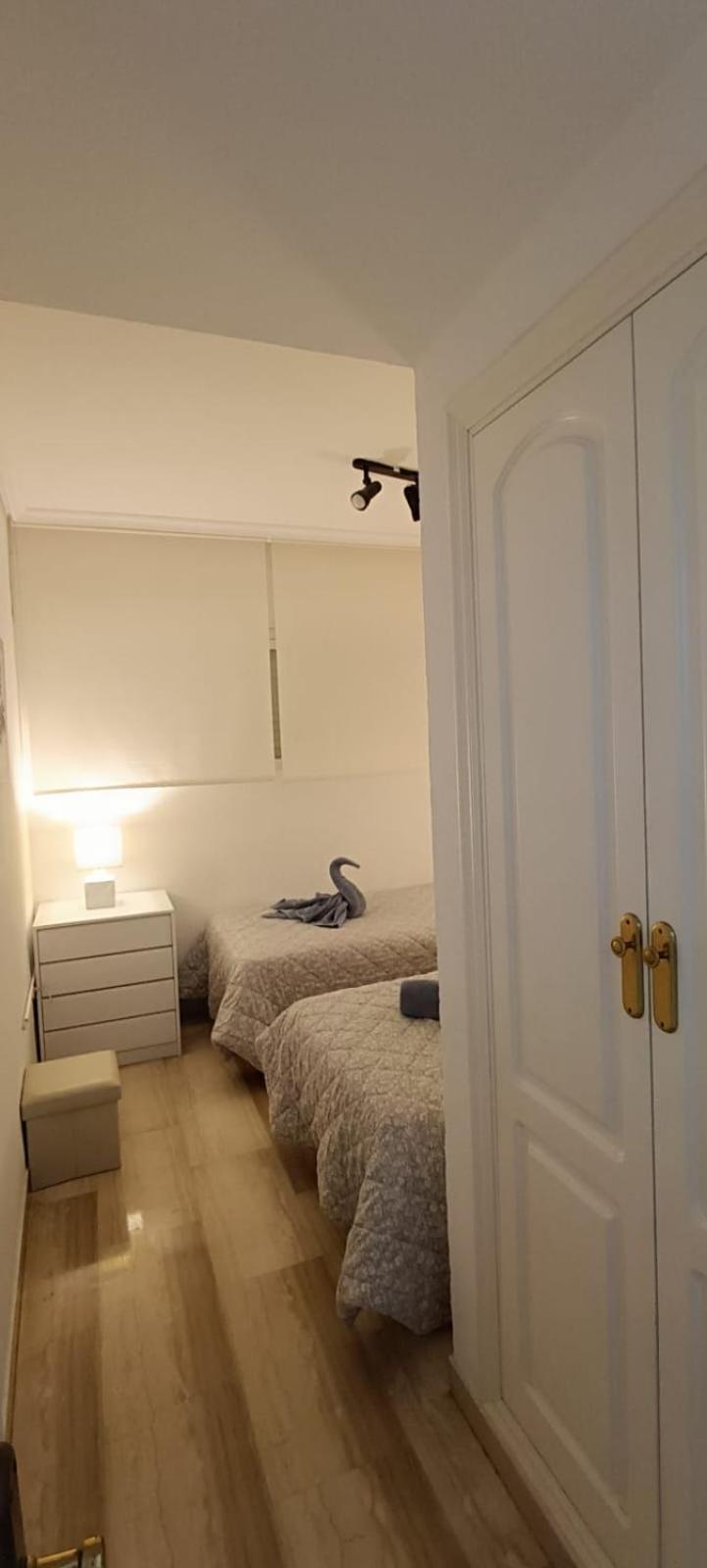 פואנגירולה Apartamento Carvajal 50 M Playa מראה חיצוני תמונה